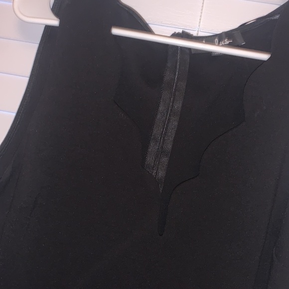 Never before worn lulu’s black dress - Picture 2 of 4